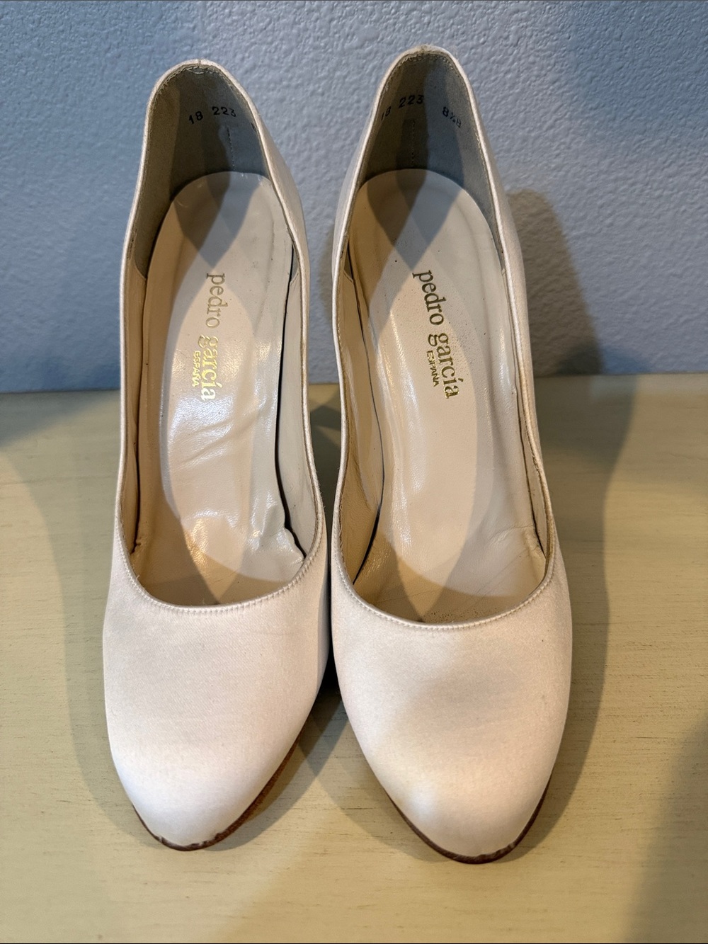 Pedro Garcia Cream Round-Toe Satin Pumps